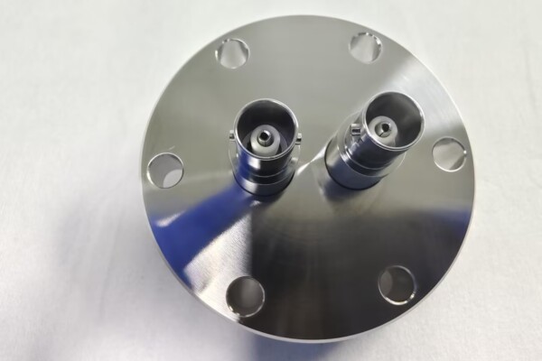 Vacuum Feedthroughs