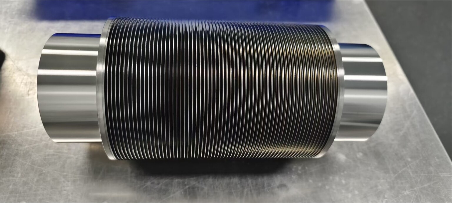 Edge welded bellows assembly