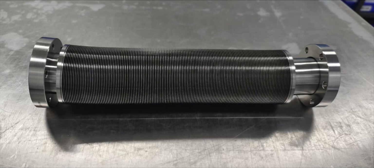 Edge welded bellows vacuum feedthrough