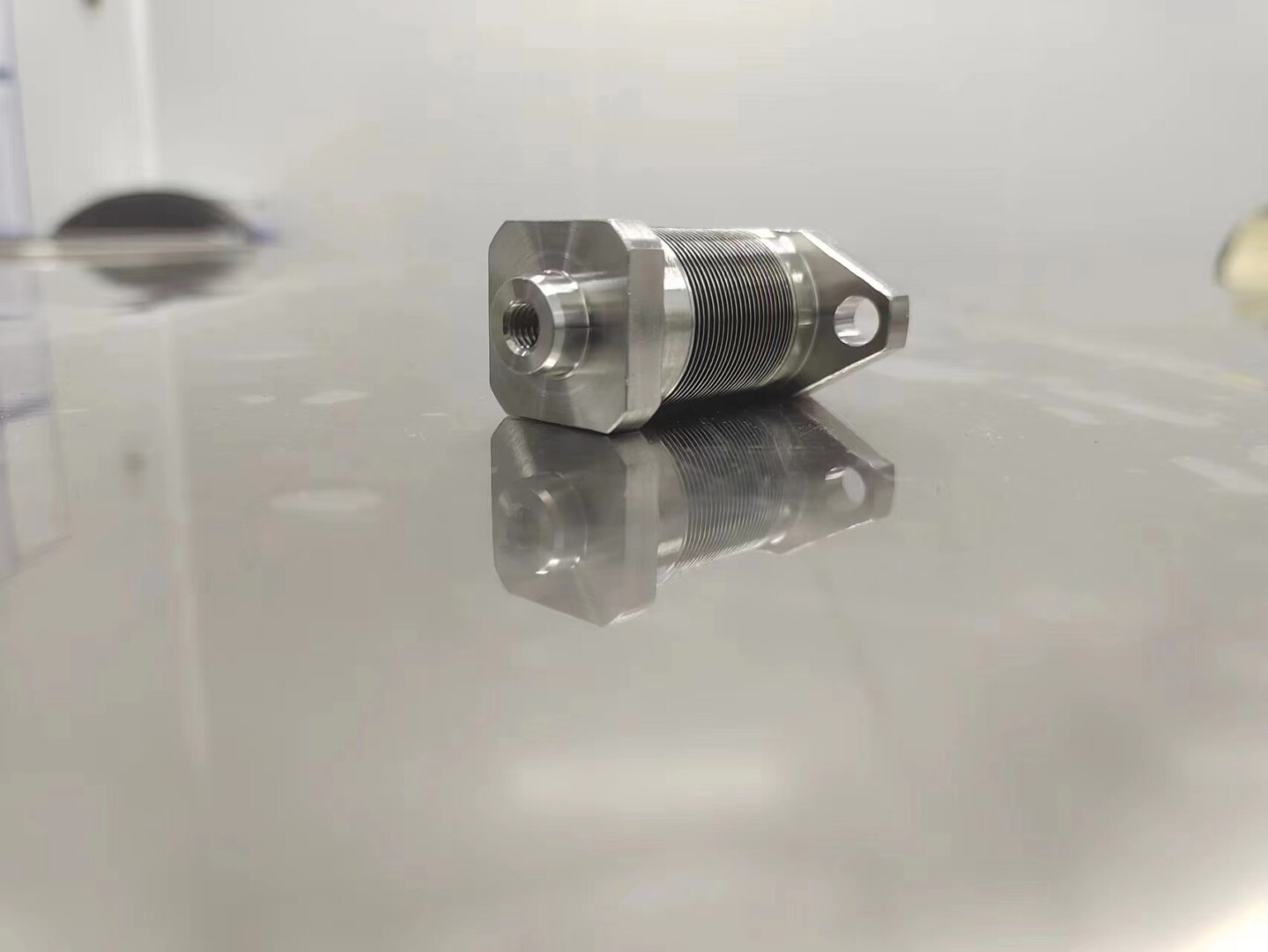HBM4 Ramps: Why Hybrid Bonding Tools Depend on Vacuum