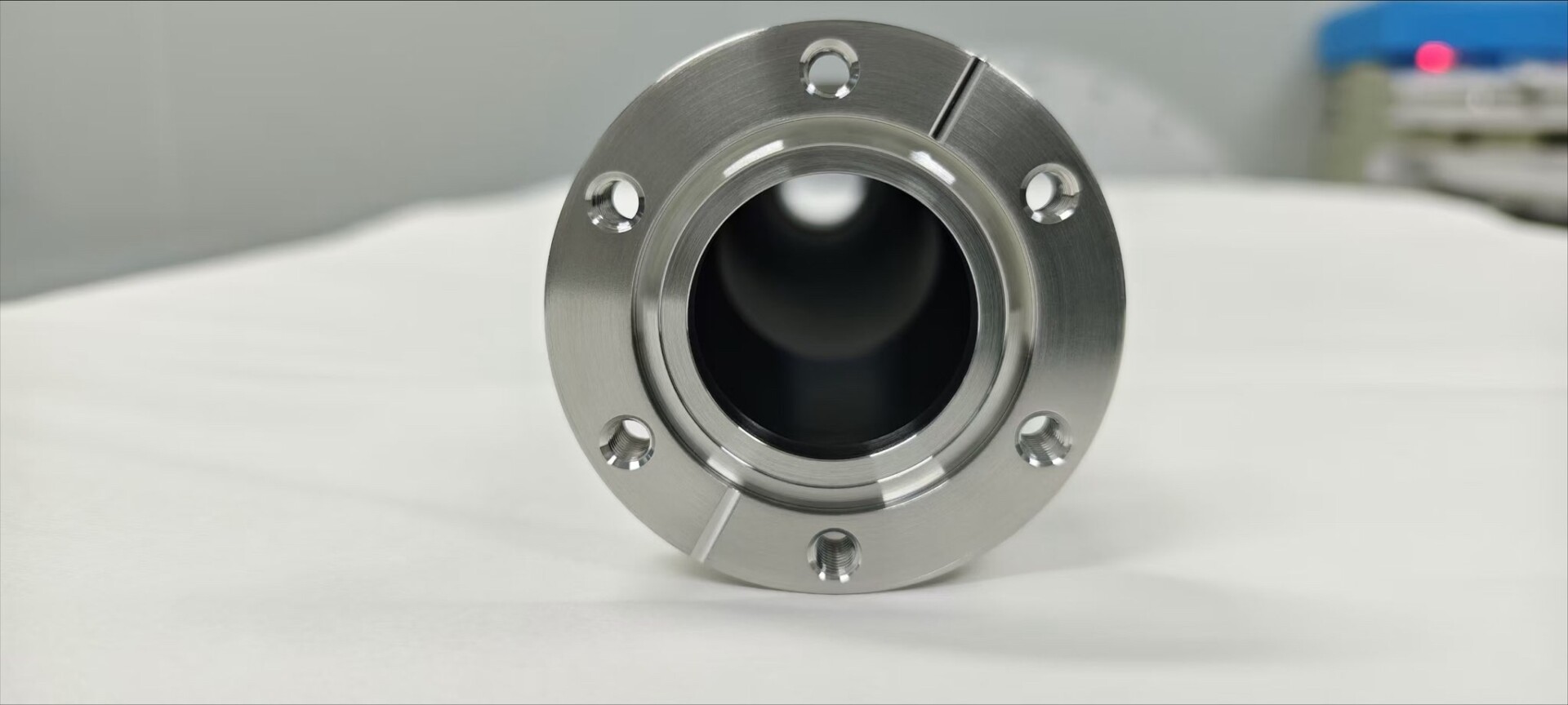 Artemis III 2028: Vacuum Hardware for the Moon Landing